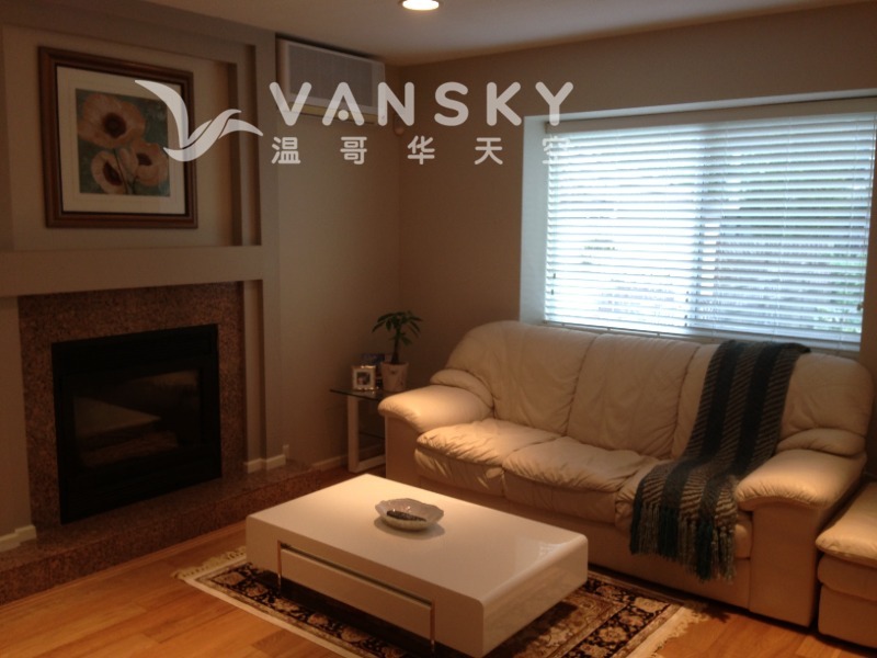230223092440_family room 2.JPG